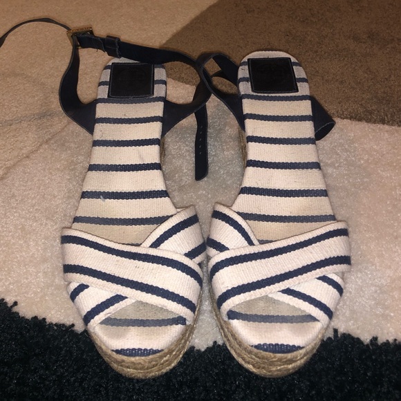 Tory Burch Karissa Wedges - Picture 4 of 6